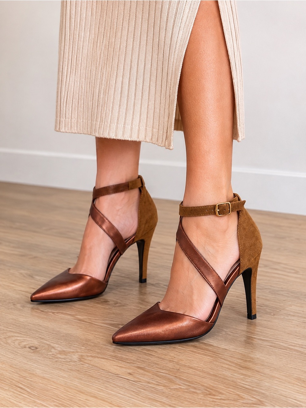 Beacon Metallic Copper Pointed-Toe Ankle Strap Heels size 6M Suede on back party
